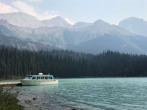 Comment organiser une croisière pour découvrir les parcs nationaux du Canada?